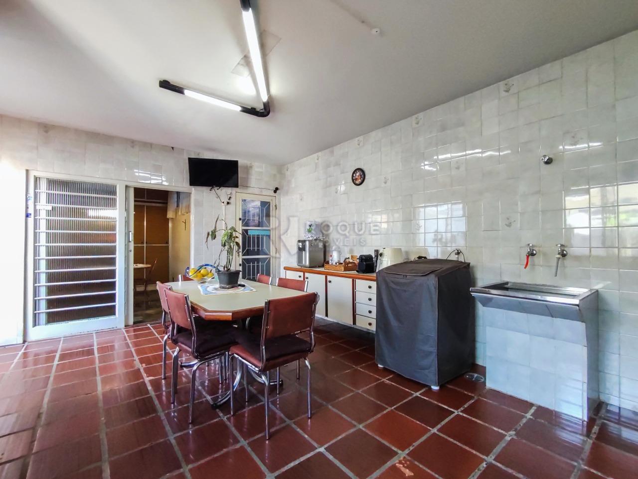 Casa Residencial à venda no bairro Vila Anita: LAVANDERIA