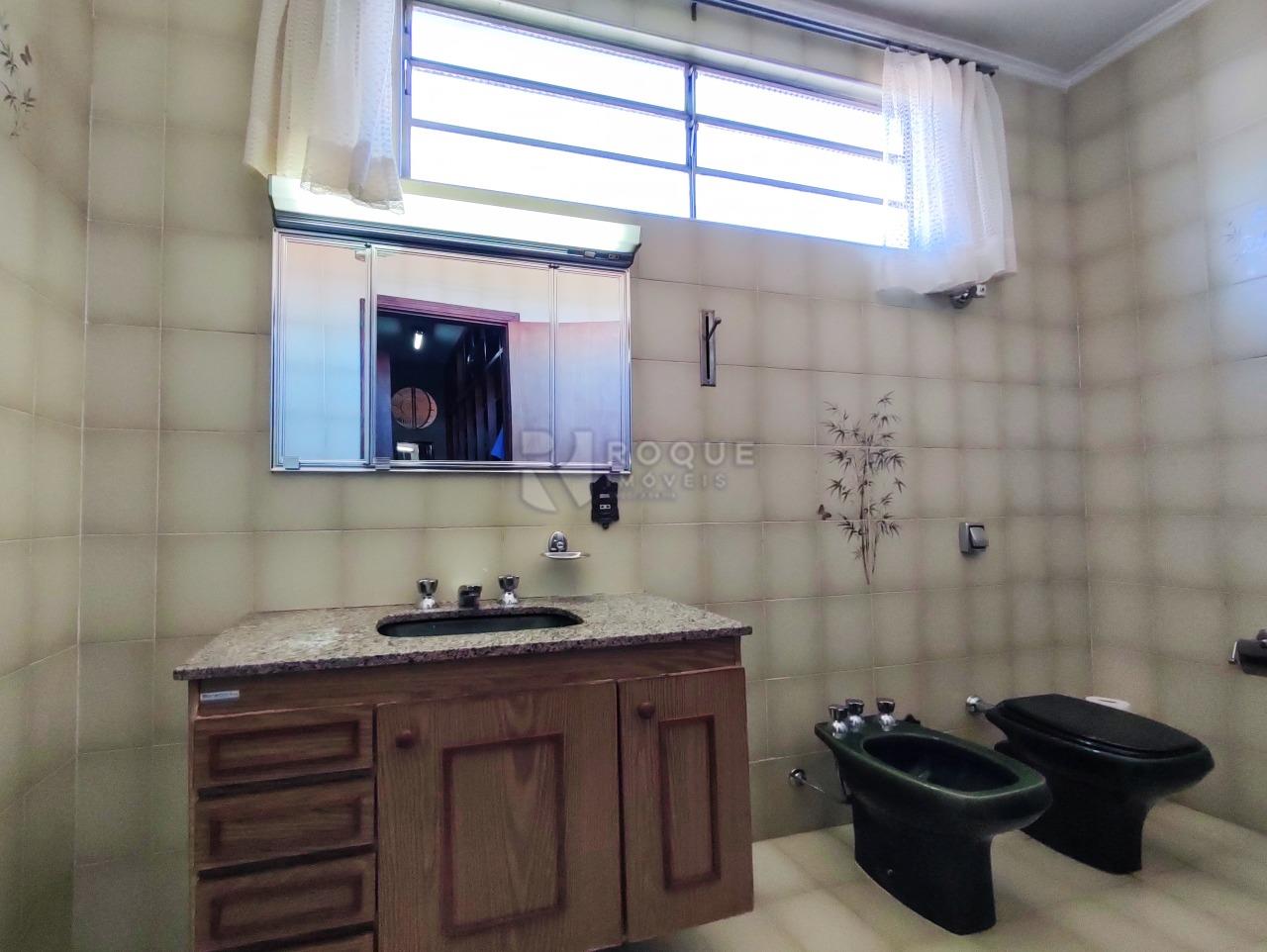 Casa Residencial à venda no bairro Vila Anita: WC SUÍTE