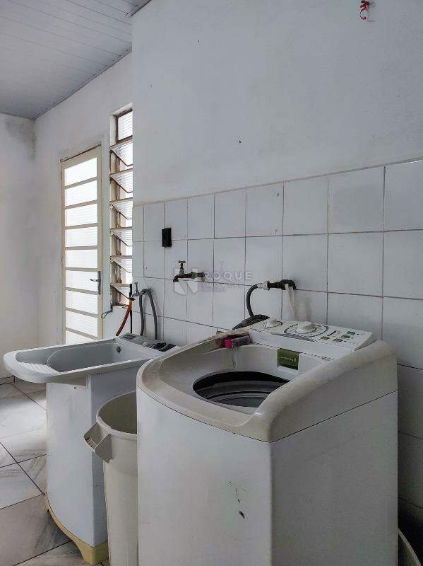 Casa Residencial à venda no bairro Jardim Caieira: LAVANDERIA