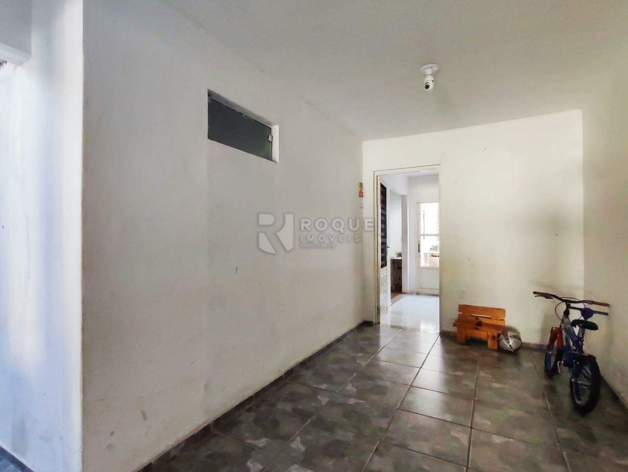 Casa Residencial à venda no bairro Jardim Caieira: GARAGEM 2