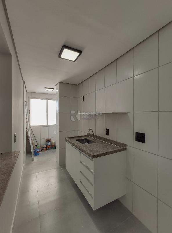 Apartamento para aluguel no bairro Chácaras Antonieta: Cozinha 