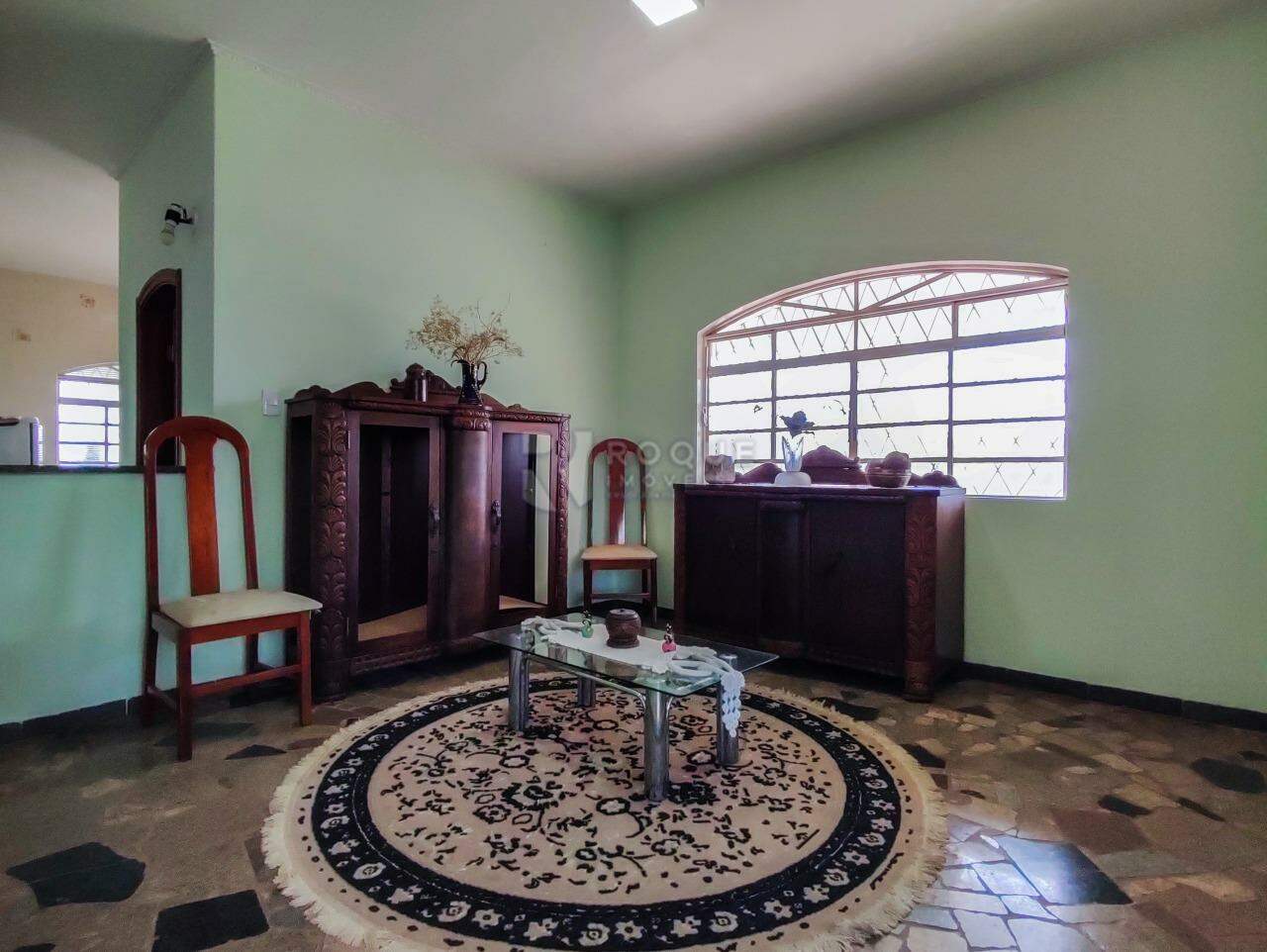 Casa Residencial à venda no bairro Jardim Residencial Luiz Regitano: SALA DE ESTAR