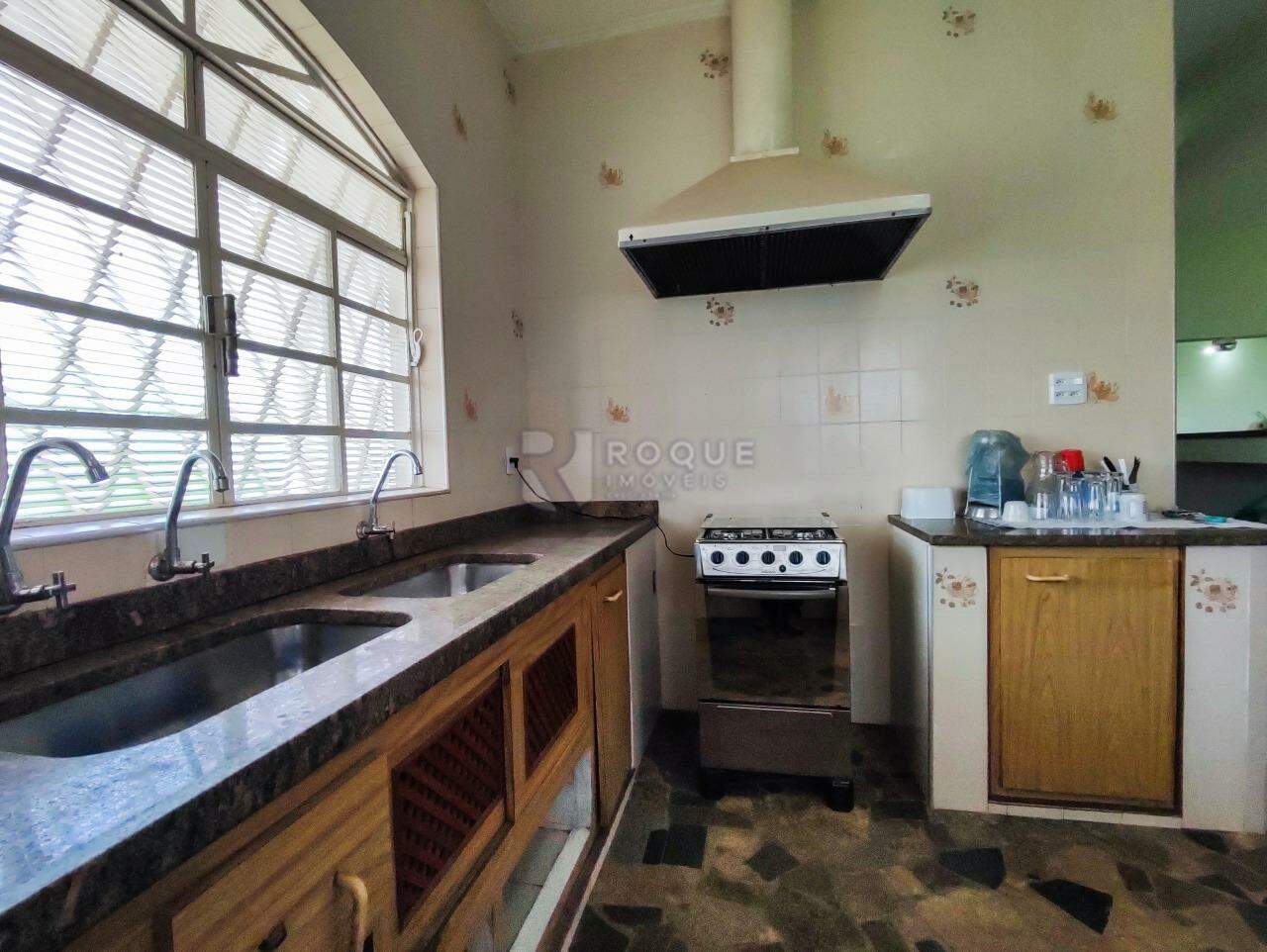 Casa Residencial à venda no bairro Jardim Residencial Luiz Regitano: COZINHA