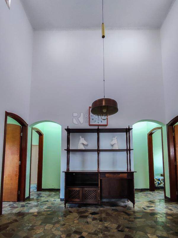 Casa Residencial à venda no bairro Jardim Residencial Luiz Regitano: ÁREA DE CIRCULAÇÃO