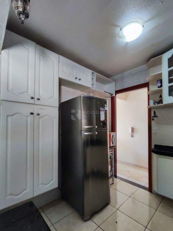 Apartamento à venda no bairro Itaipu: COZINHA