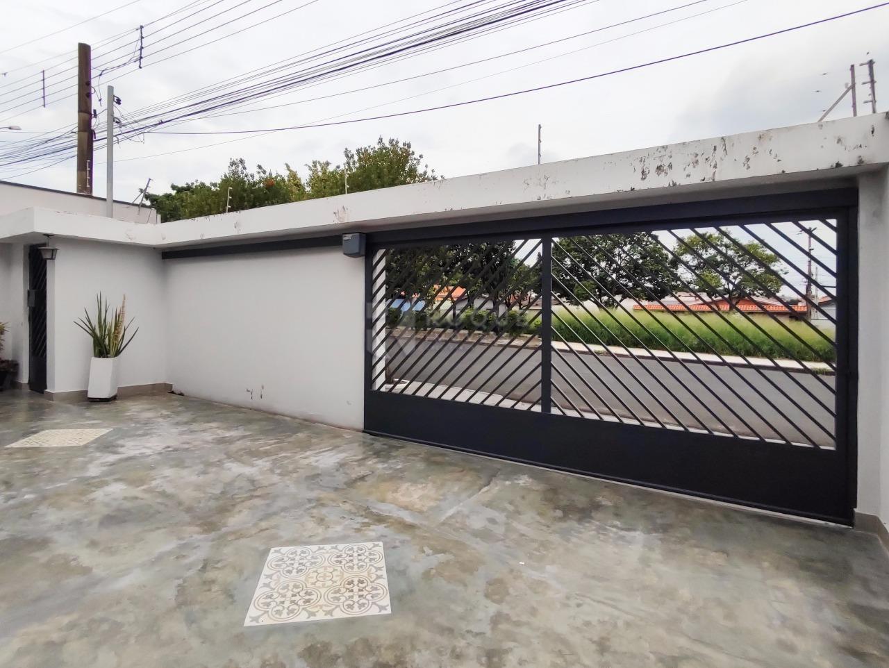 Casa Residencial à venda no bairro Jardim Presidente Dutra: PORTÃO ELETRÔNICO