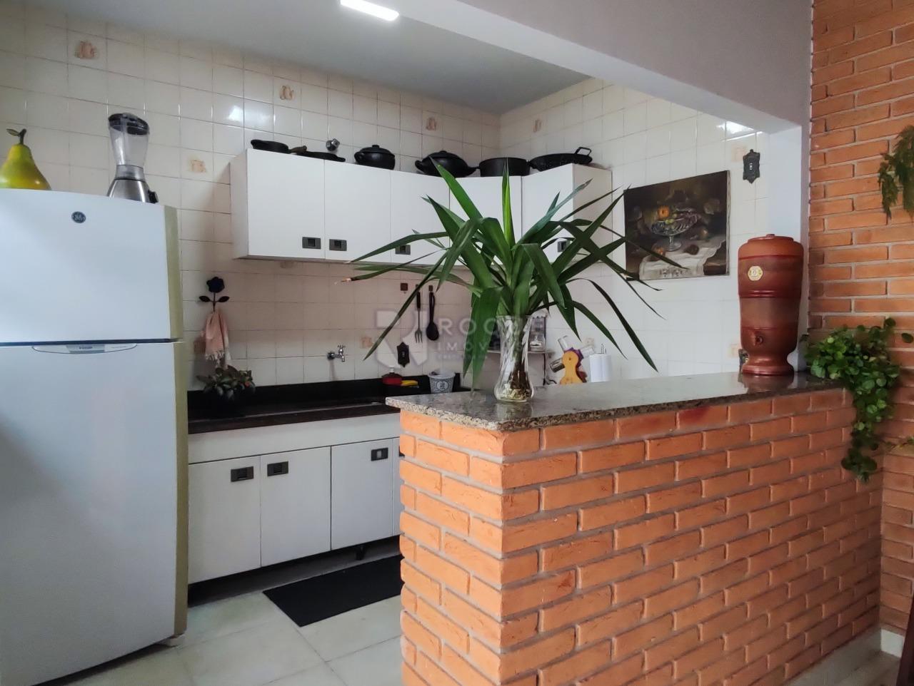 Casa Residencial à venda no bairro Jardim Presidente Dutra: COZINHA ÁREA DE LAZER