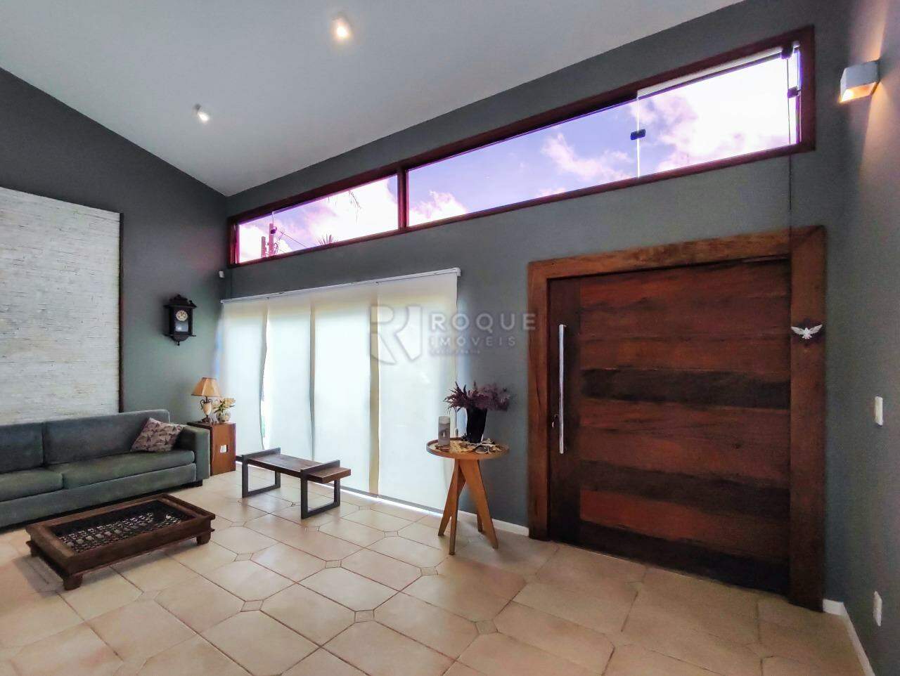 Casa em condomínio à venda no bairro Portal das Rosas: HALL DE ENTRADA