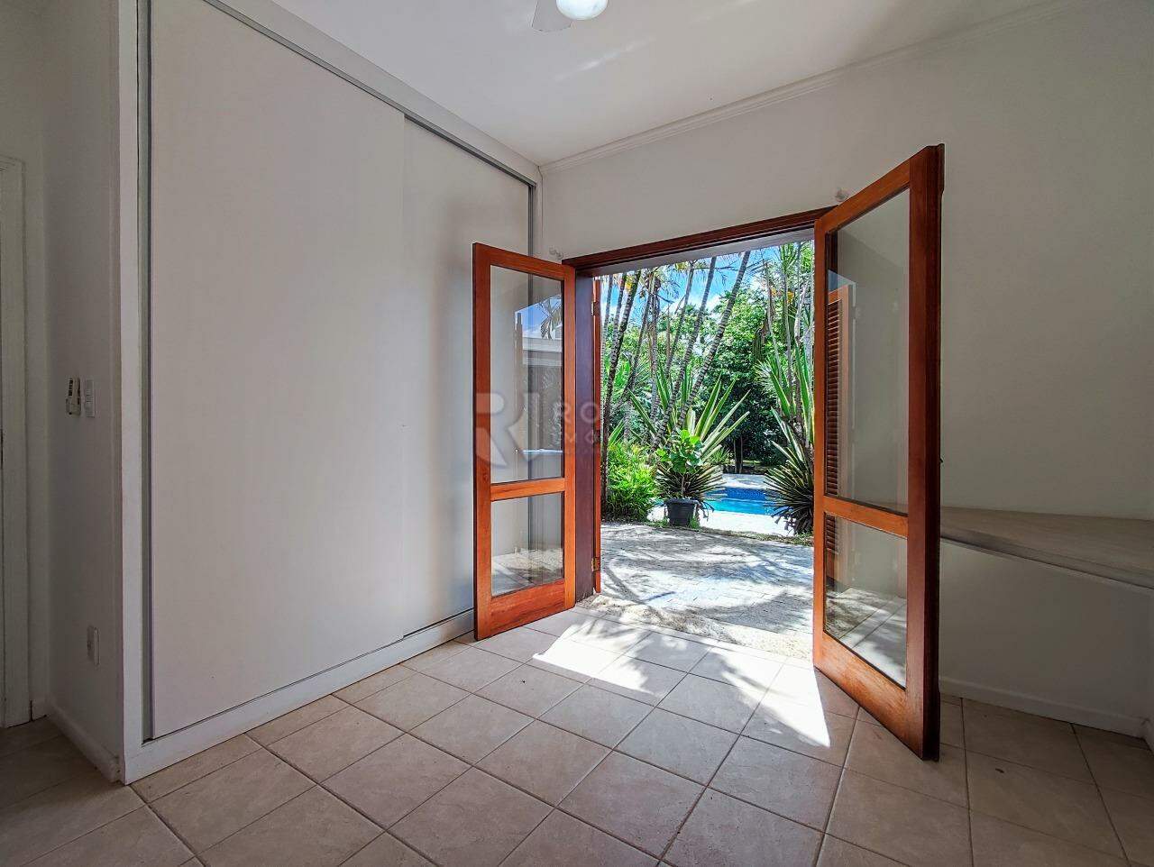 Casa em condomínio à venda no bairro Portal das Rosas: DORMITÓRIO 3
