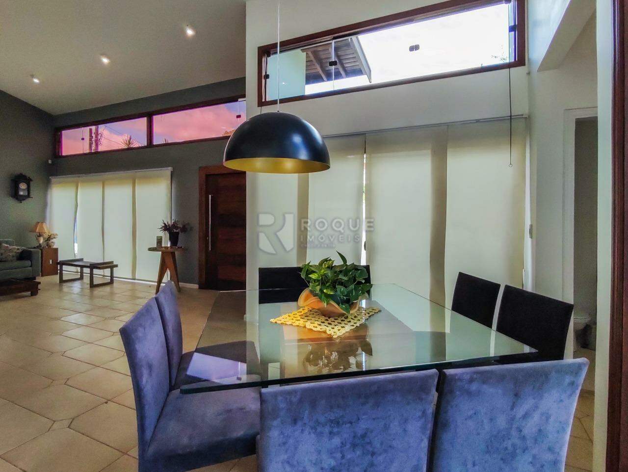 Casa em condomínio à venda no bairro Portal das Rosas: SALA DE JANTAR