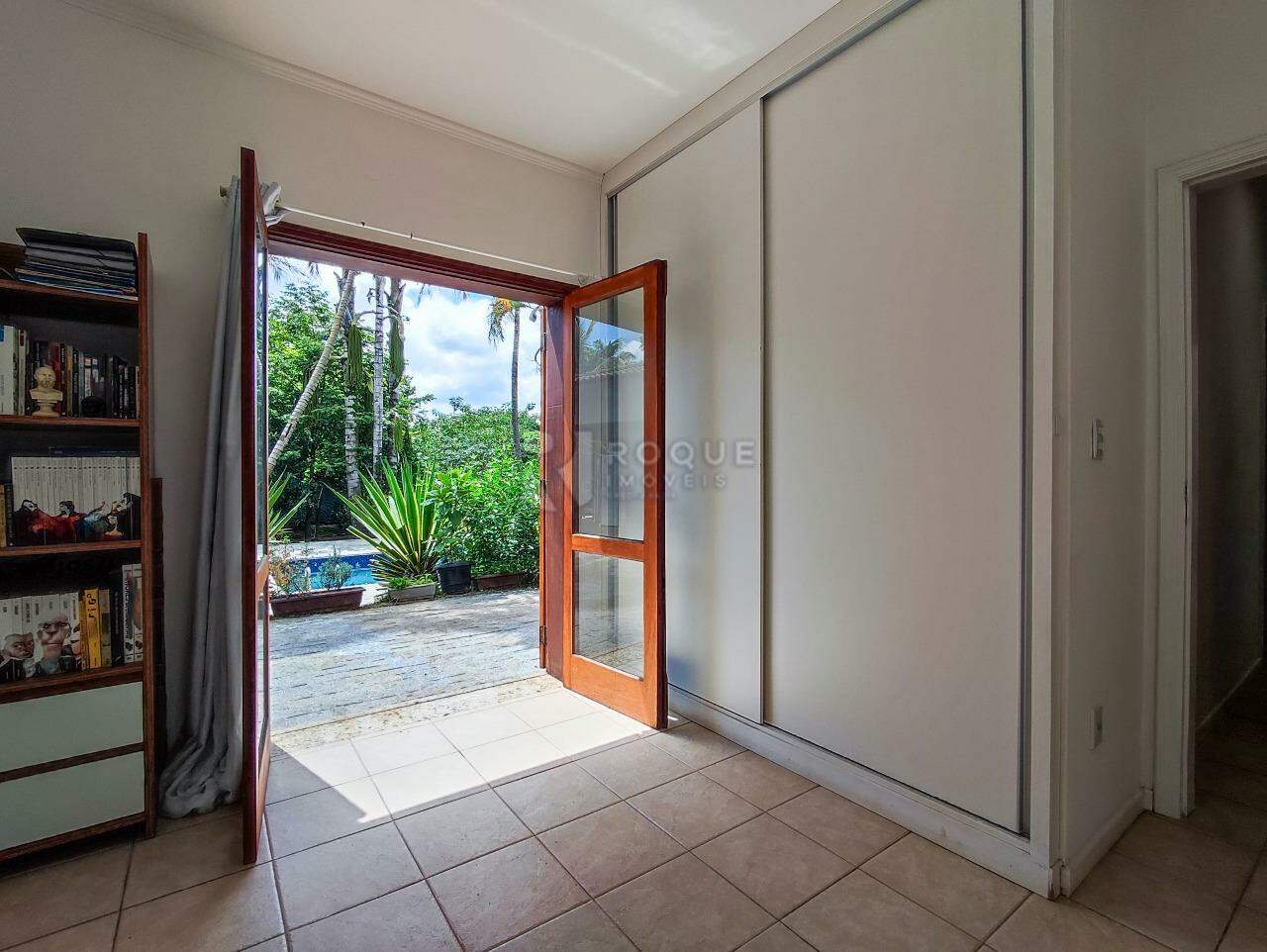 Casa em condomínio à venda no bairro Portal das Rosas: DORMITÓRIO 2