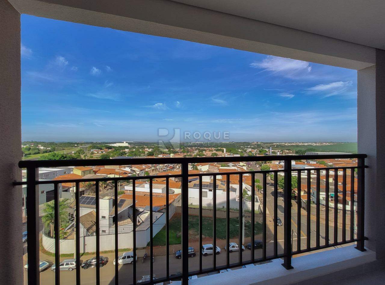Apartamento para aluguel no bairro Jardim Santa Adélia: Sacada 