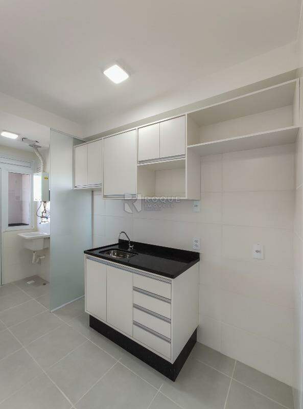 Apartamento para aluguel no bairro Jardim Santa Adélia: Cozinha 