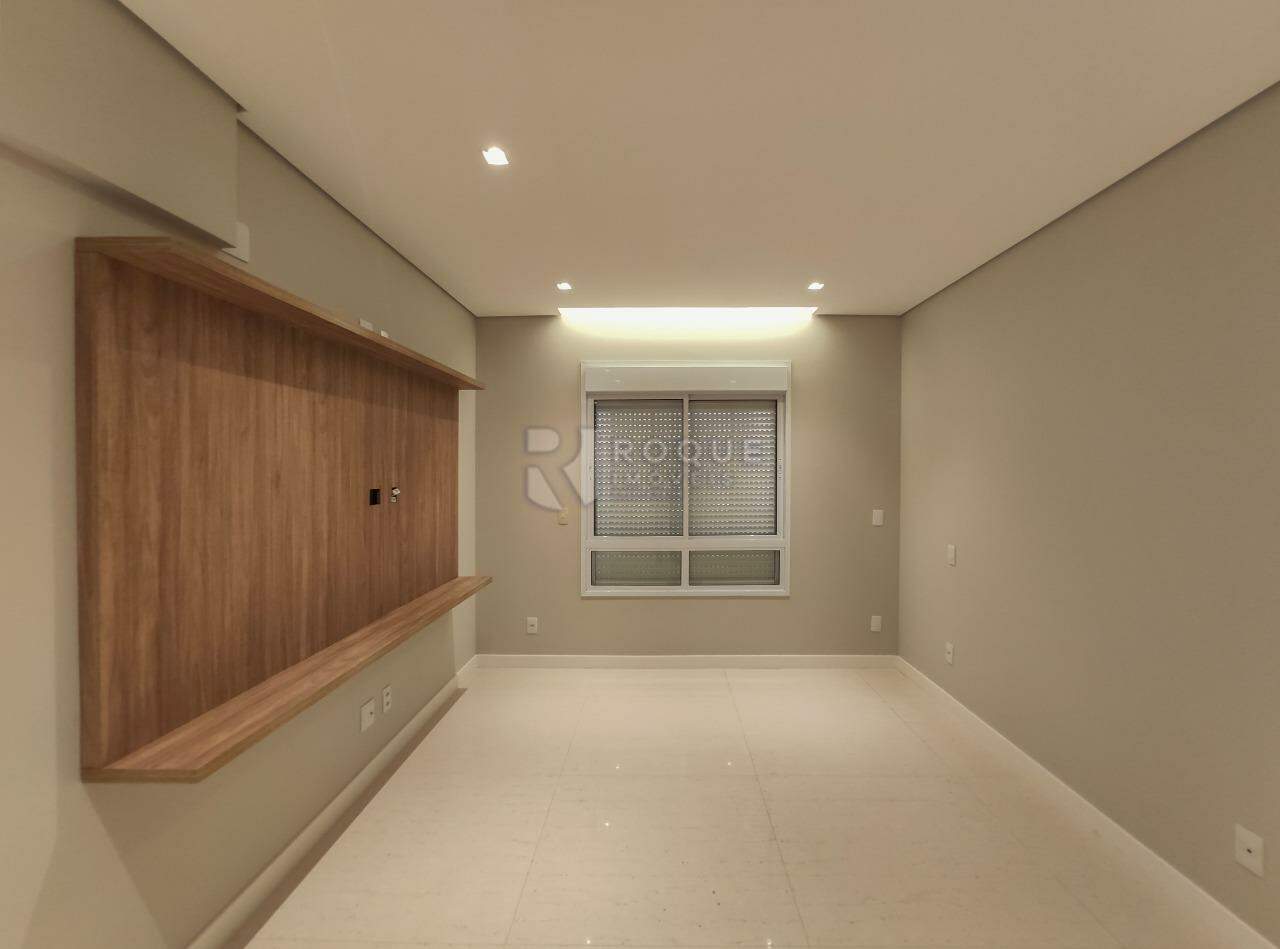 Apartamento para aluguel no bairro Jardim Aquárius: Suíte 1