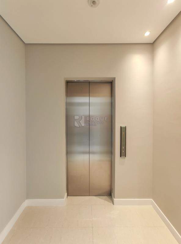 Apartamento para aluguel no bairro Jardim Aquárius: Hall privativo elevador 