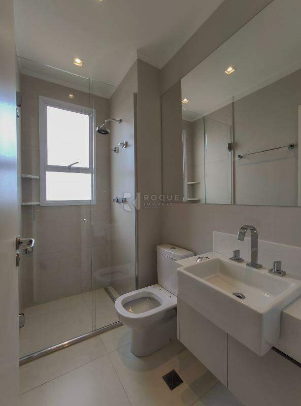 Apartamento para aluguel no bairro Jardim Aquárius: WC Suíte 3