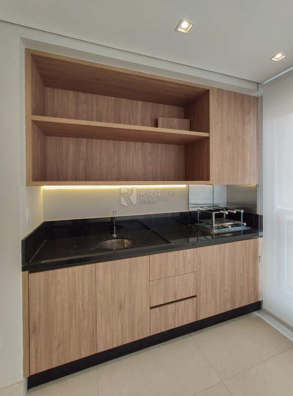 Apartamento para aluguel no bairro Jardim Aquárius: Sacada 