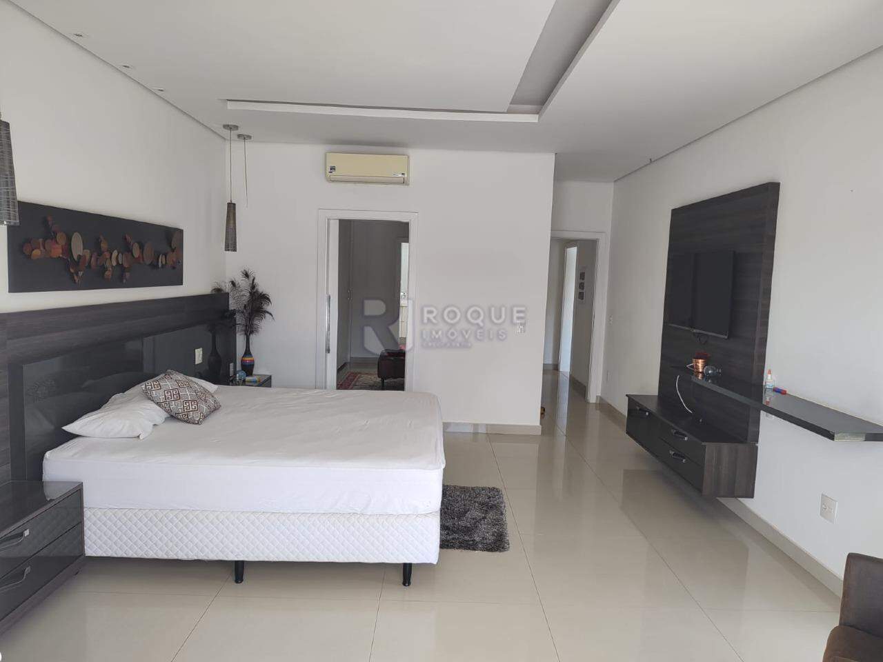 Casa em condomínio para aluguel no bairro Parque Residencial Roland: Dormitório 2