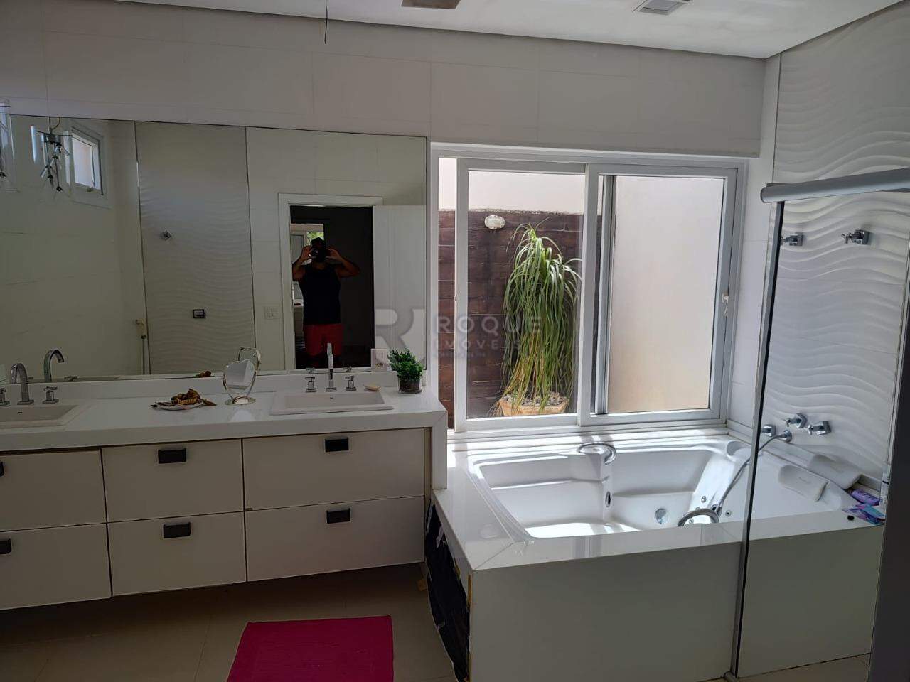 Casa em condomínio para aluguel no bairro Parque Residencial Roland: WC dormitório 2