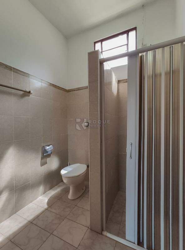 Chácara à venda no bairro Jardim do Lago: WC social