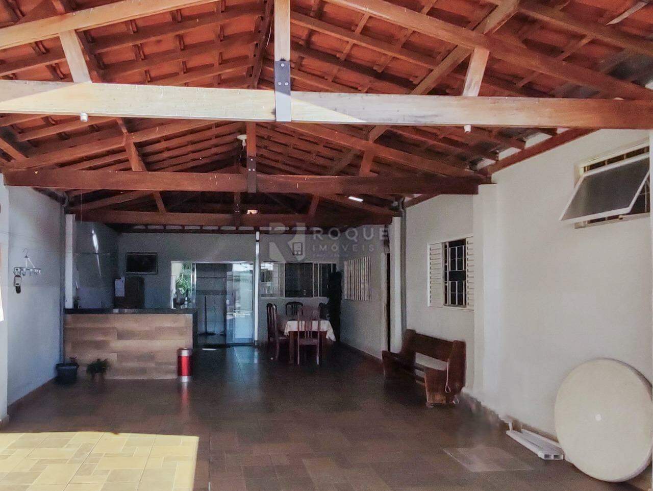 Casa Residencial à venda no bairro Parque Residencial Aeroporto: GARAGEM