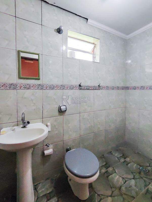 Chácara à venda no bairro Bairro dos Pires: BANHEIRO MASCULINO