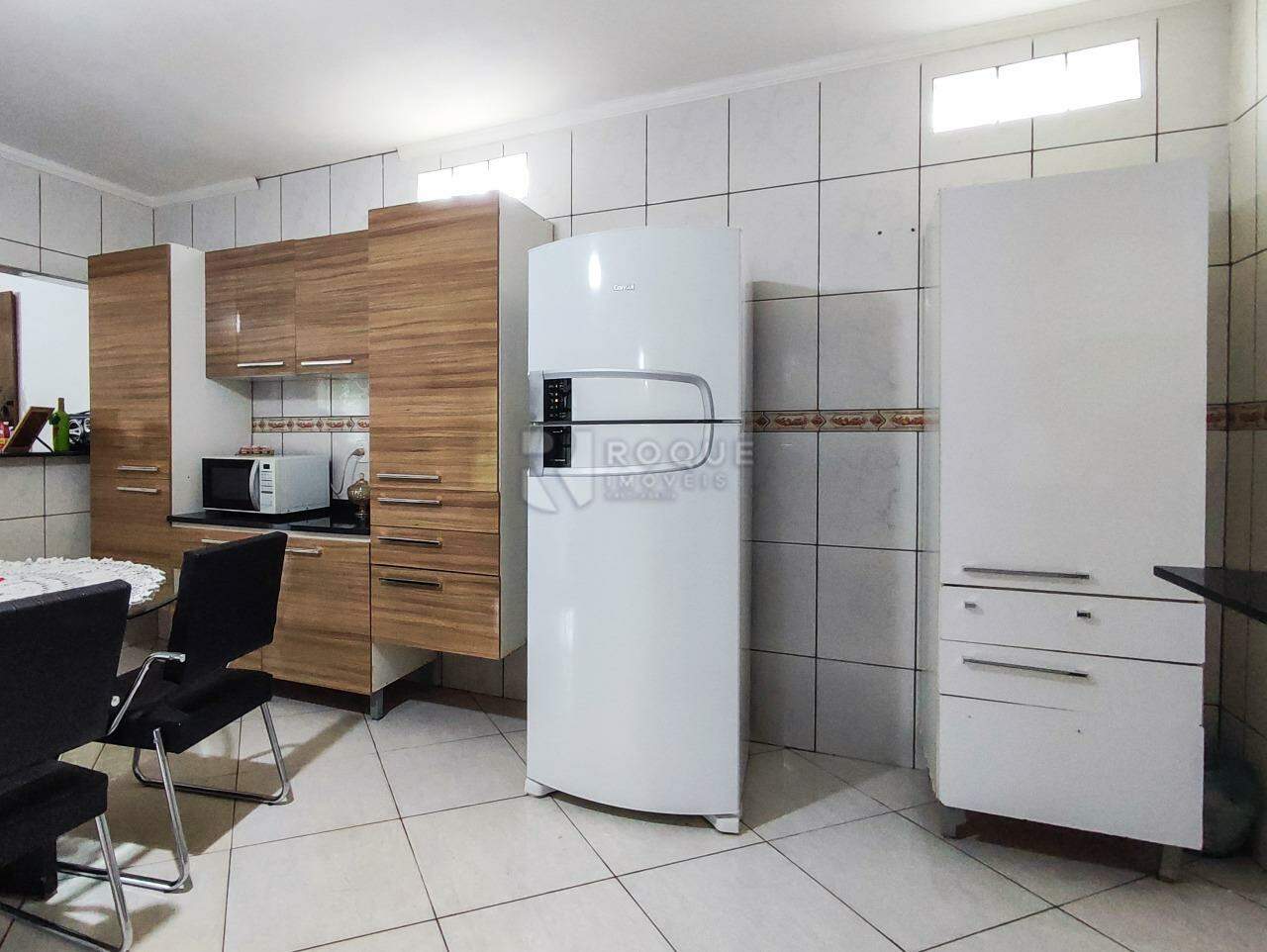 Chácara à venda no bairro Bairro dos Pires: COZINHA
