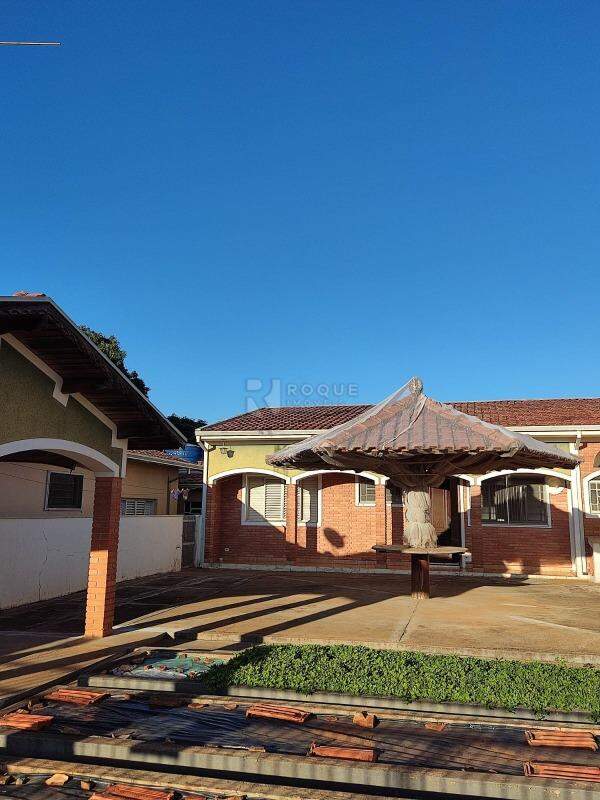 Casa Residencial à venda no bairro Vila Nossa Senhora Aparecida: 