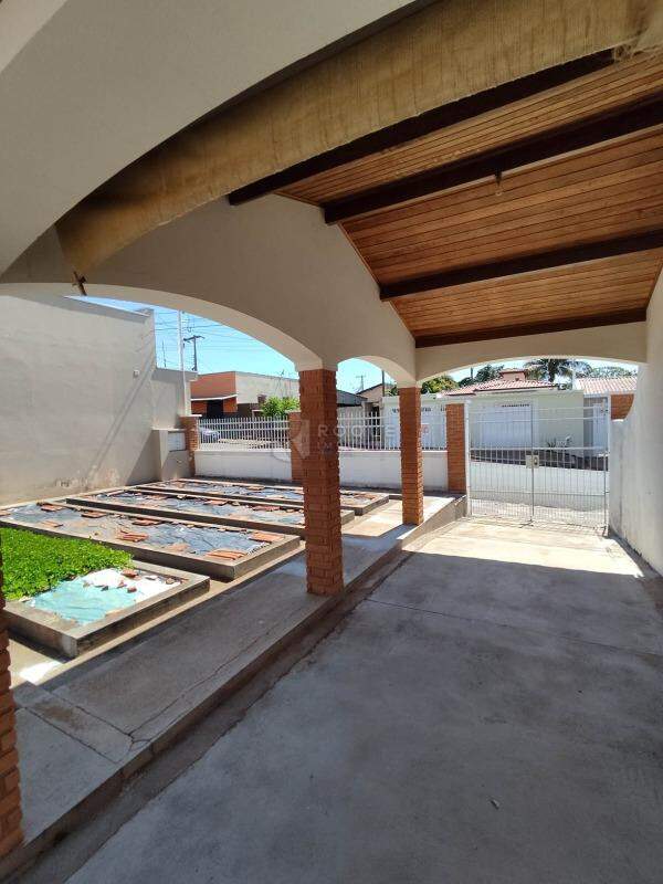 Casa Residencial à venda no bairro Vila Nossa Senhora Aparecida: 