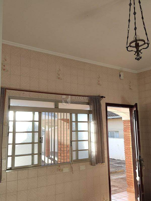 Casa Residencial à venda no bairro Vila Nossa Senhora Aparecida: 