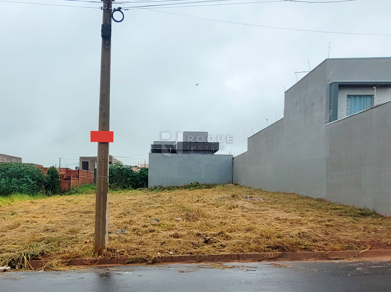 Terreno à venda no bairro Residencial Colinas do Engenho I: 