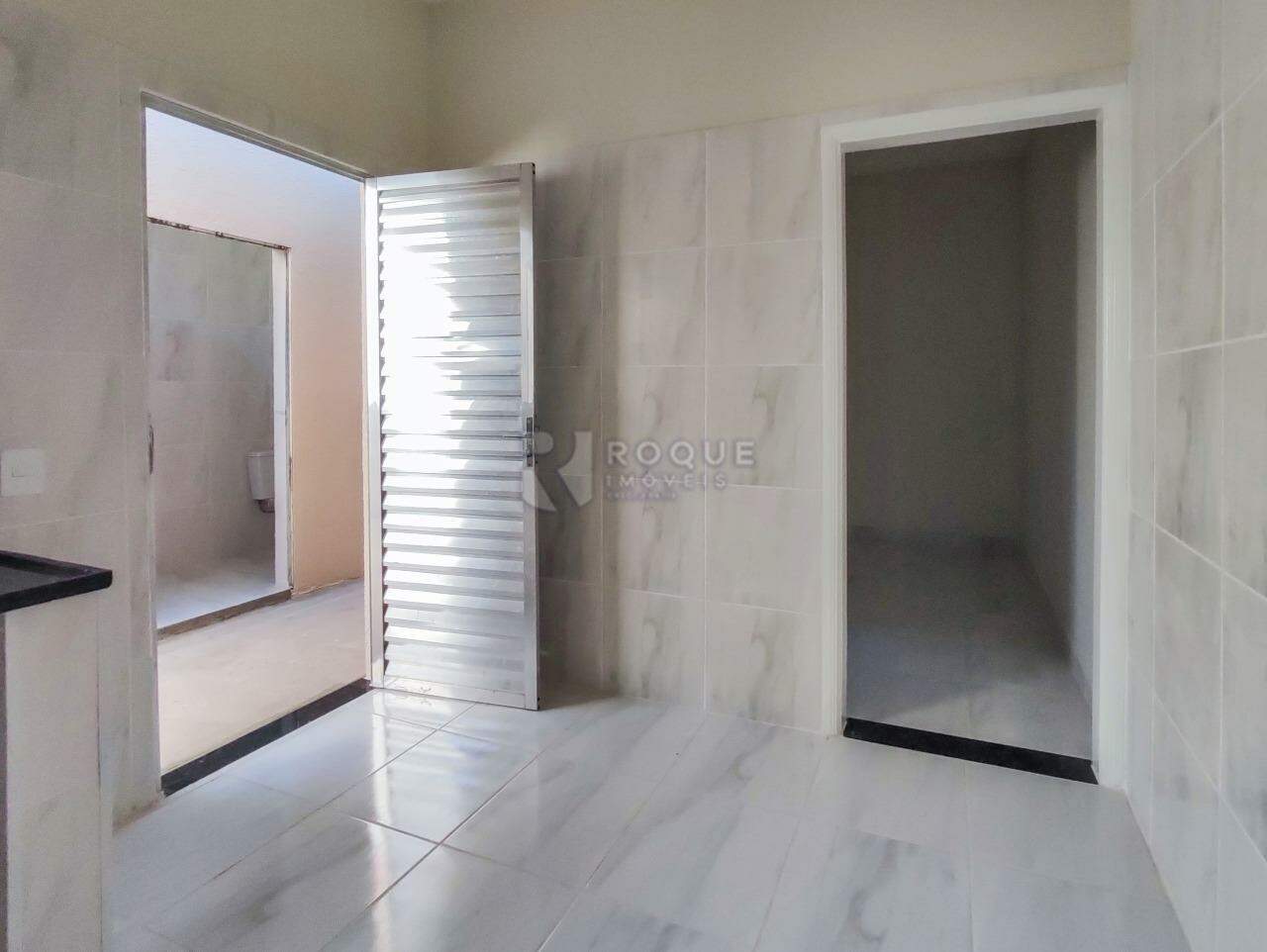 Barracão/Galpão à venda no bairro Parque Residencial Belinha Ometto: COZINHA EDÍCULA
