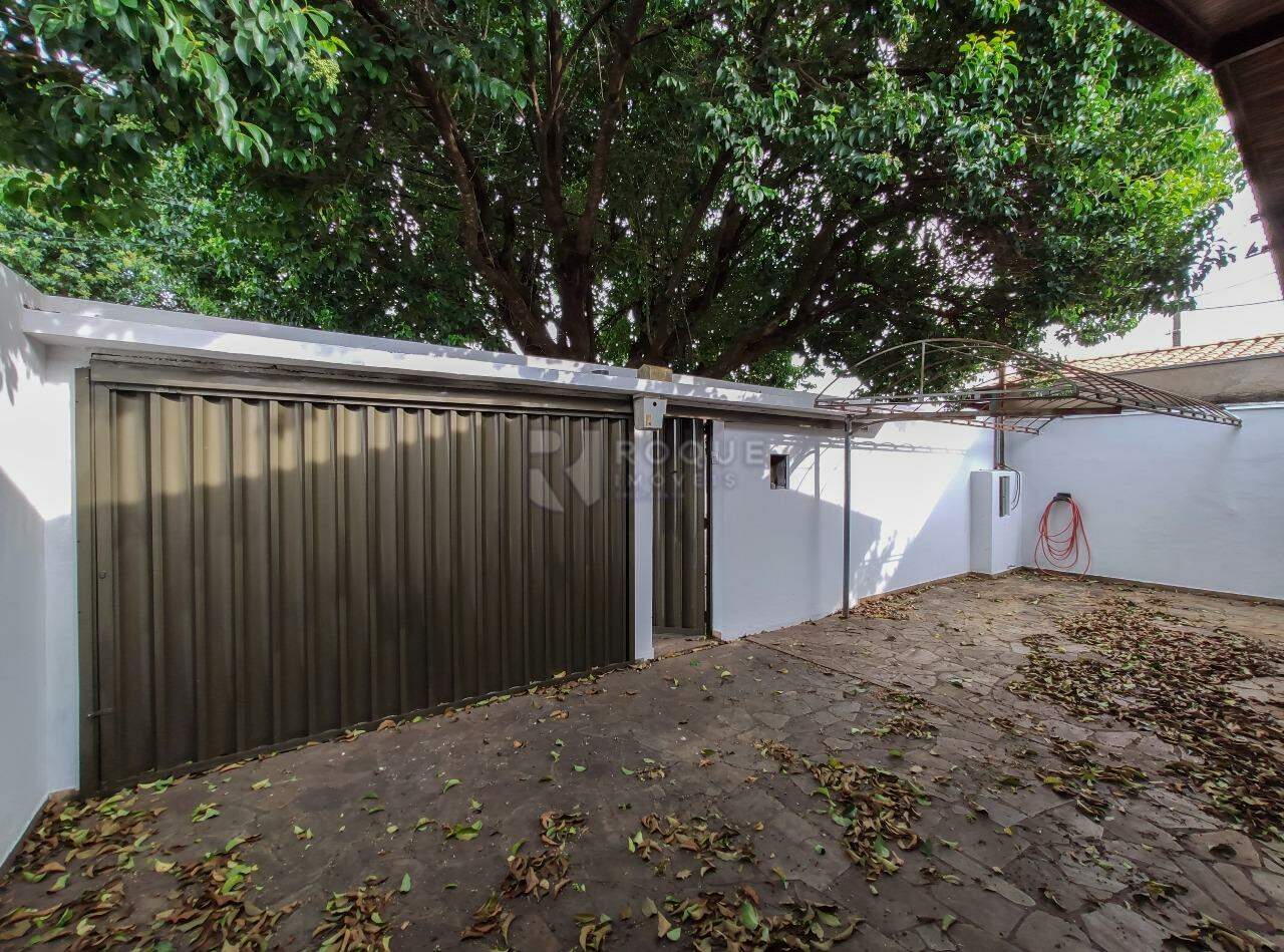 Casa Residencial para aluguel no bairro Jardim Nova Itália: Frente 