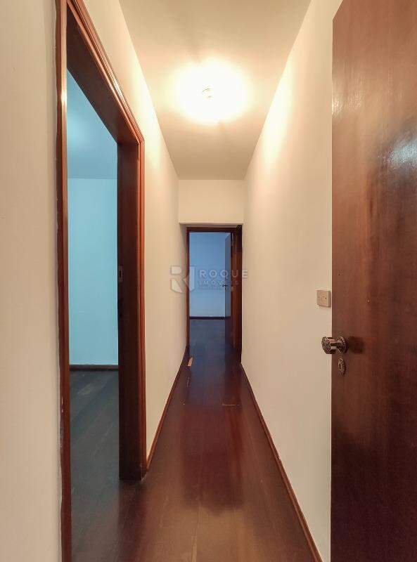 Casa Residencial para aluguel no bairro Jardim Nova Itália: Hall