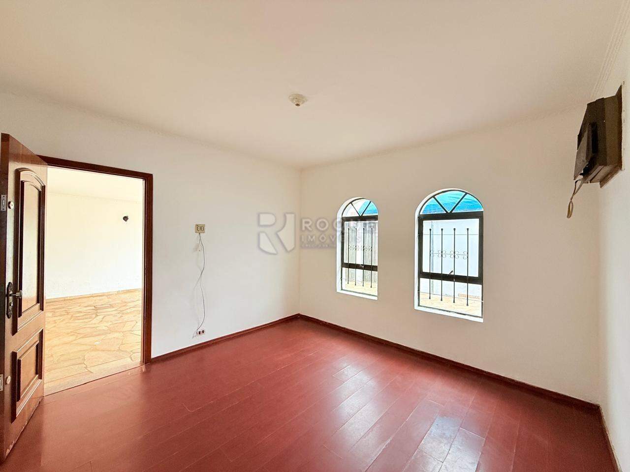 Casa Residencial para aluguel no bairro Jardim Nova Itália: Sala 