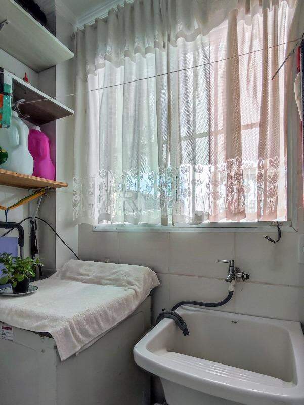 Apartamento à venda no bairro Jardim Ouro Verde: LAVANDERIA