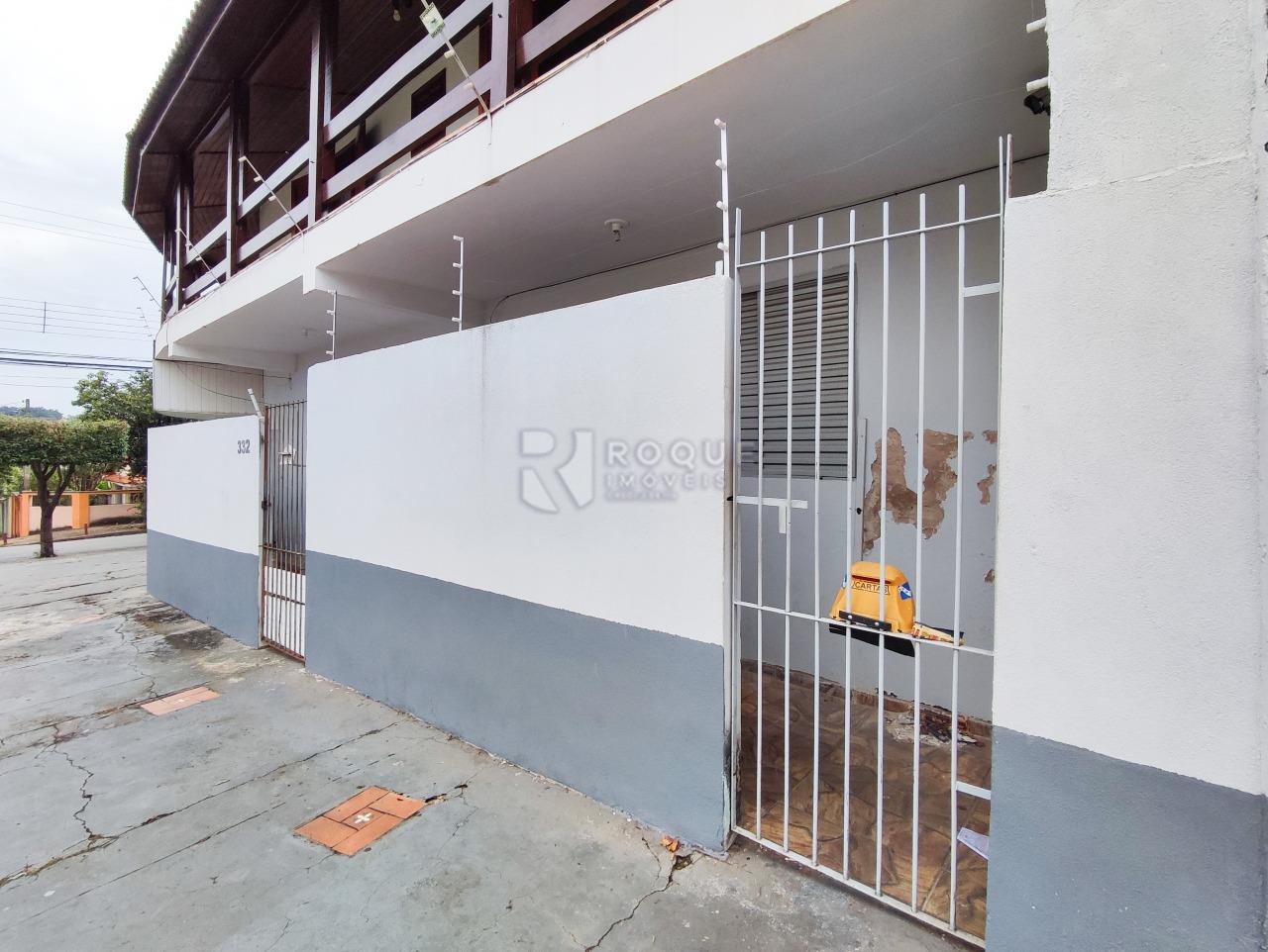 Casa Residencial à venda no bairro Vila Queiroz: ENTRADA DUAS CASAS