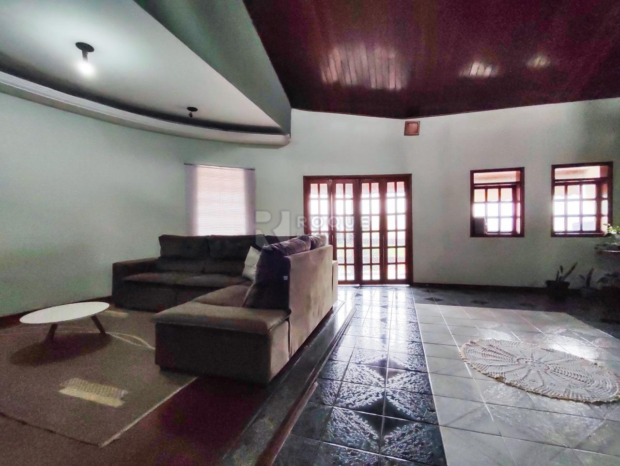 Casa Residencial à venda no bairro Vila Queiroz: SALA DE ESTAR
