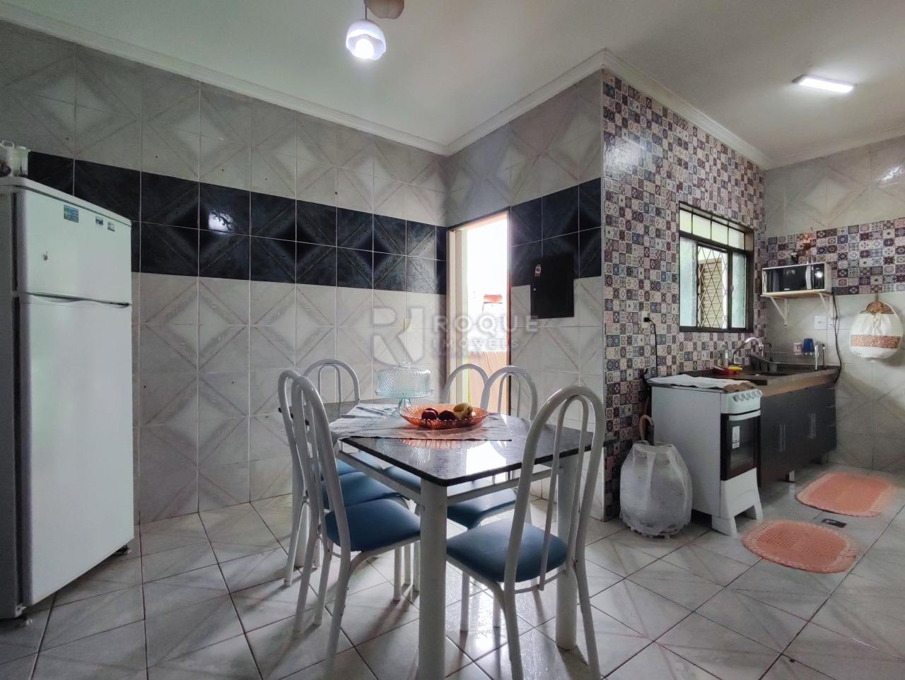 Casa Residencial à venda no bairro Vila Queiroz: COZINHA