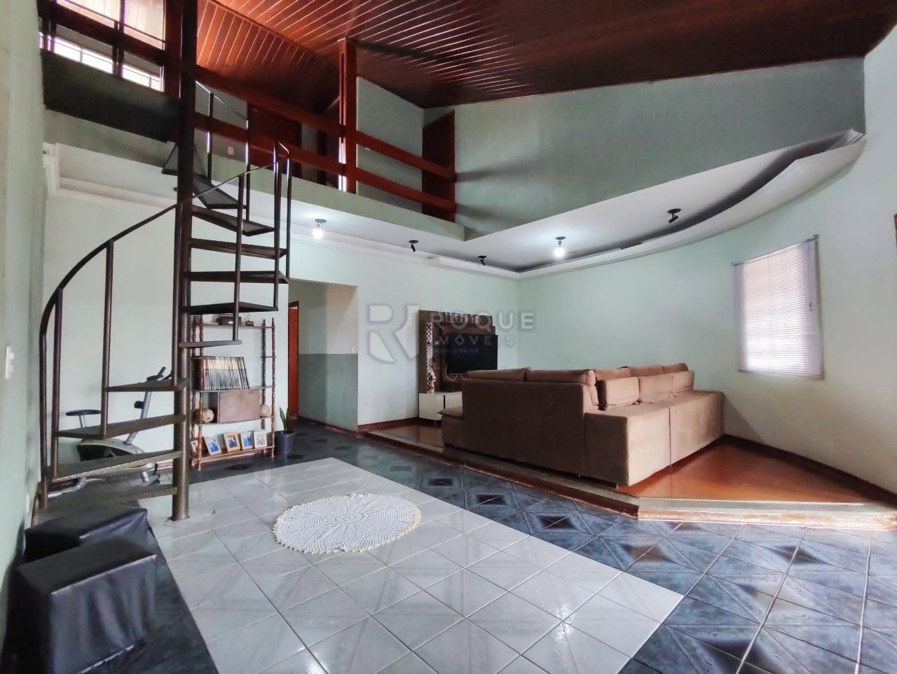 Casa Residencial à venda no bairro Vila Queiroz: SALA DE ESTAR