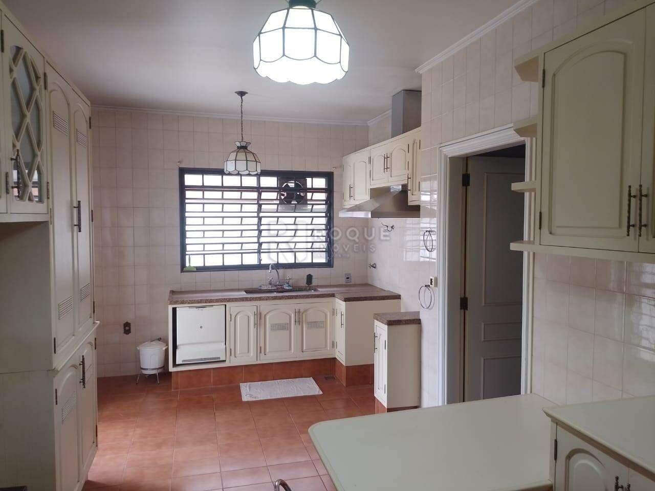 Casa Residencial para aluguel no bairro Vila Paraiso: Cozinha