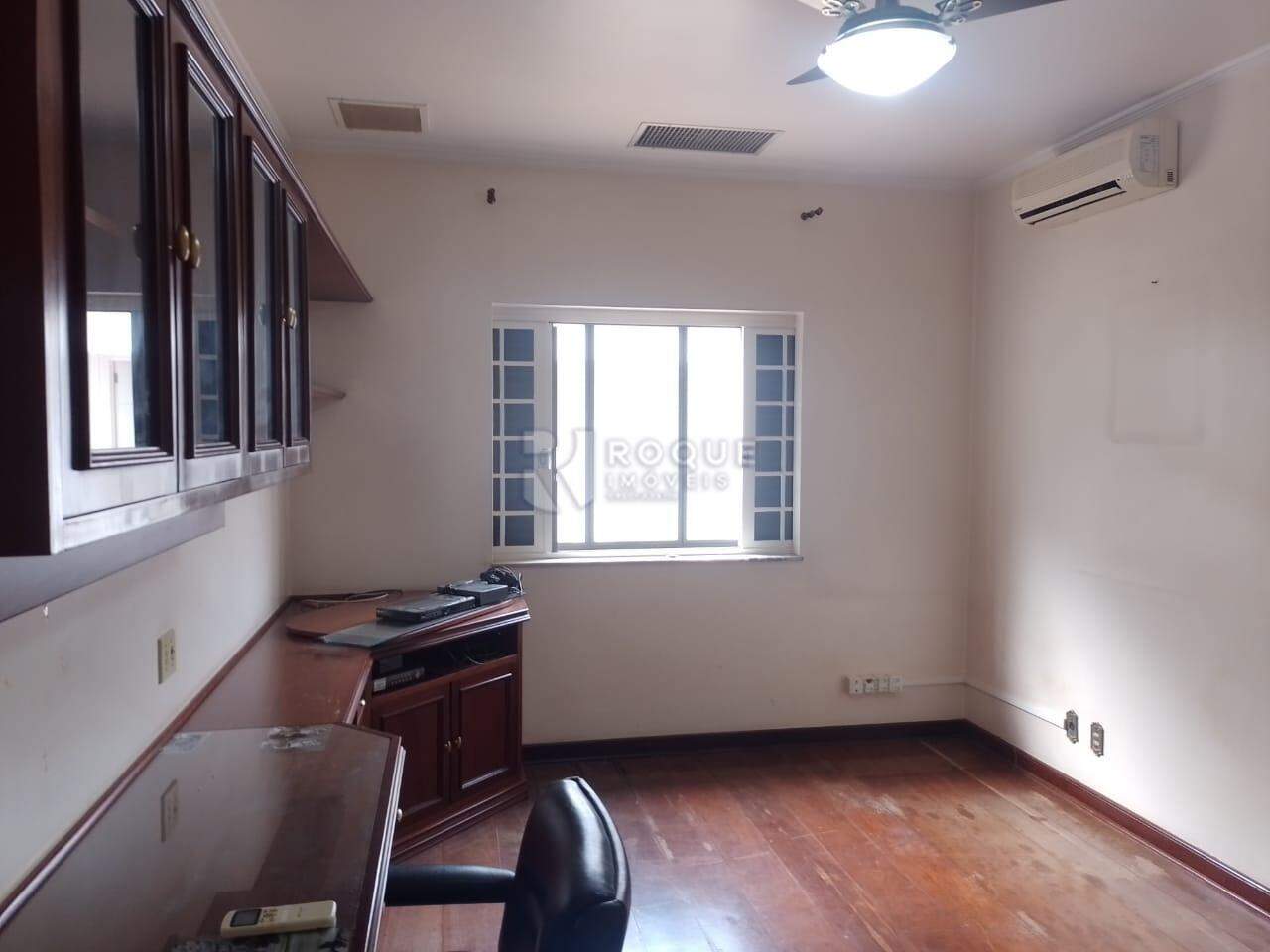 Casa Residencial para aluguel no bairro Vila Paraiso: Dormitório 01