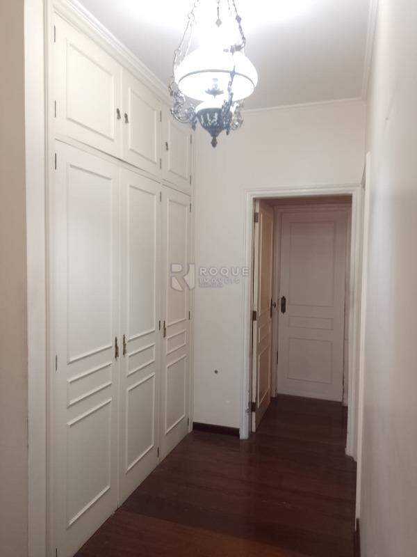 Casa Residencial para aluguel no bairro Vila Paraiso: Armário hall dormitórios 