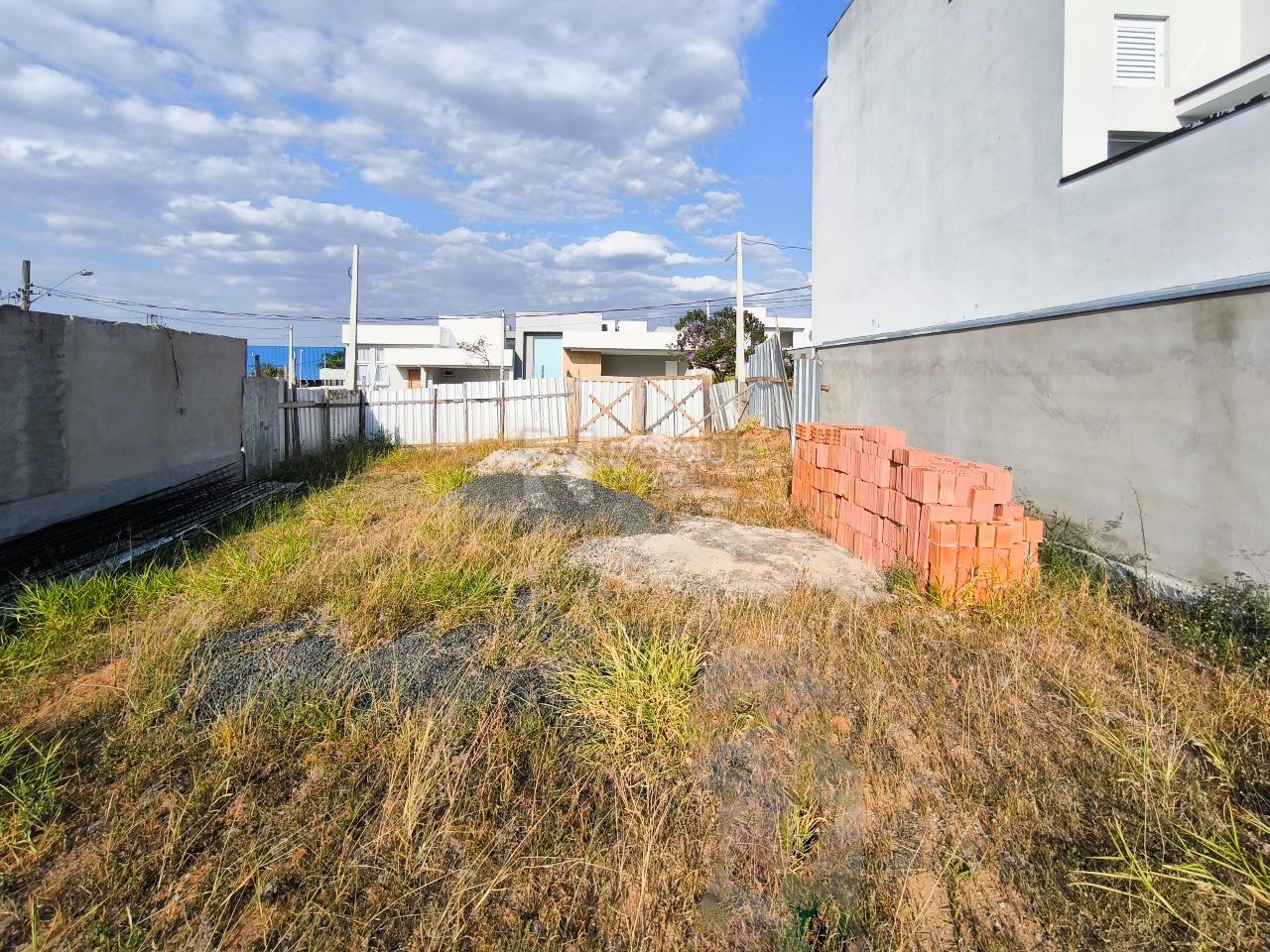 Terreno à venda no bairro Village Limeira: 