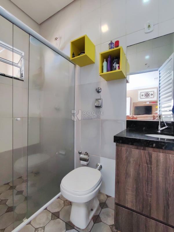 Área de Lazer à venda no bairro Residencial Interlagos: BANHEIRO SOCIAL