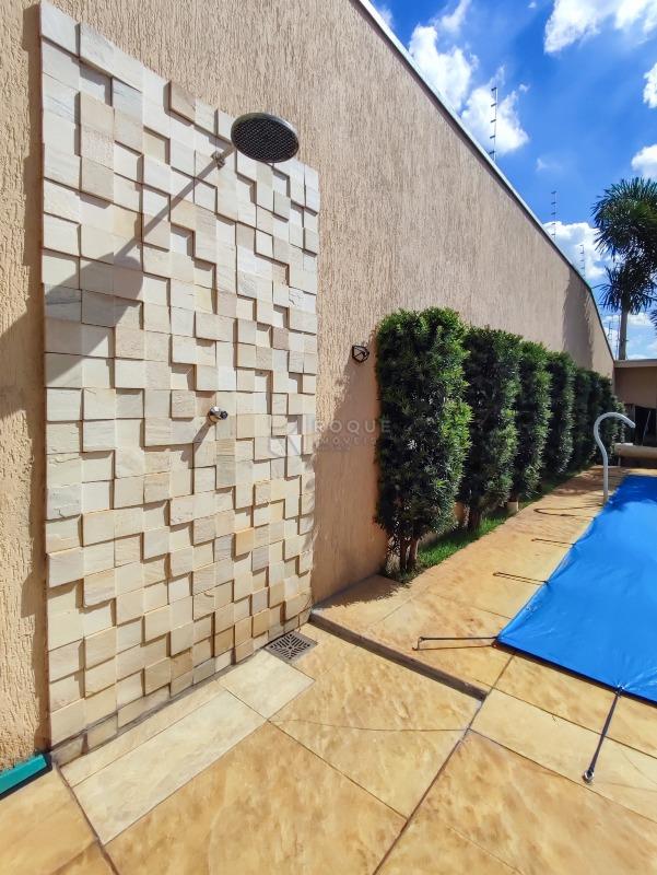 Área de Lazer à venda no bairro Residencial Interlagos: DUCHA