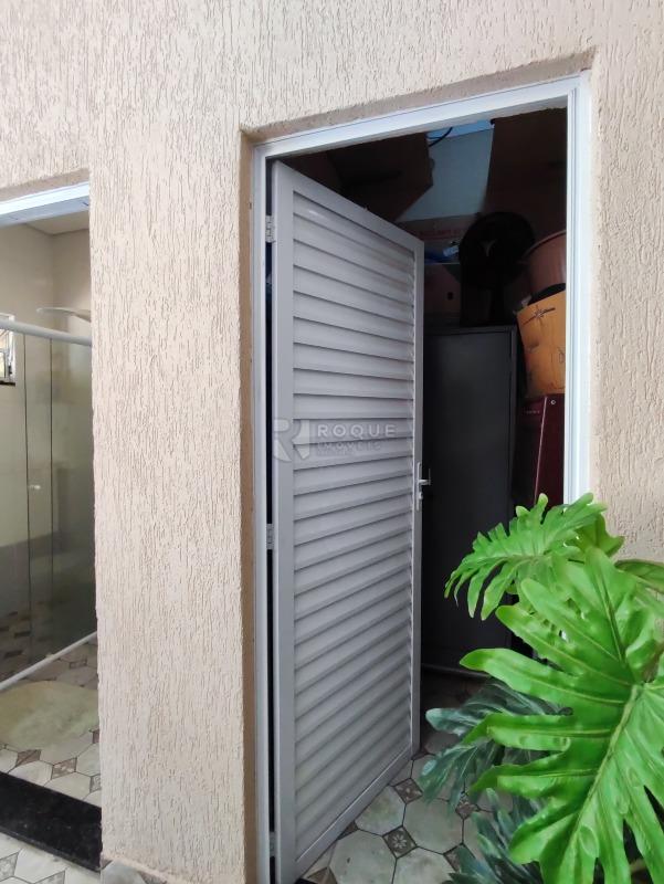 Área de Lazer à venda no bairro Residencial Interlagos: ÁREA DE DESPEJO