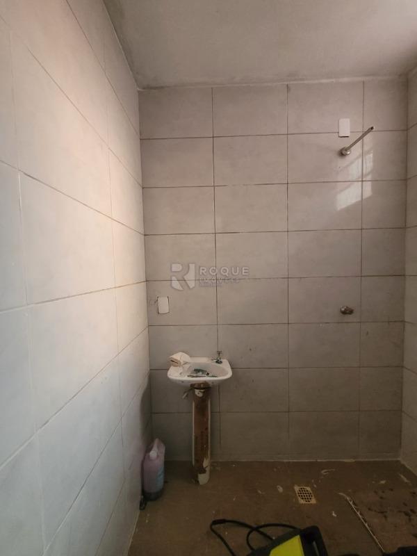 Salão para aluguel no bairro Jardim Residencial Dona Santina Paroli Peccinini: WC 2