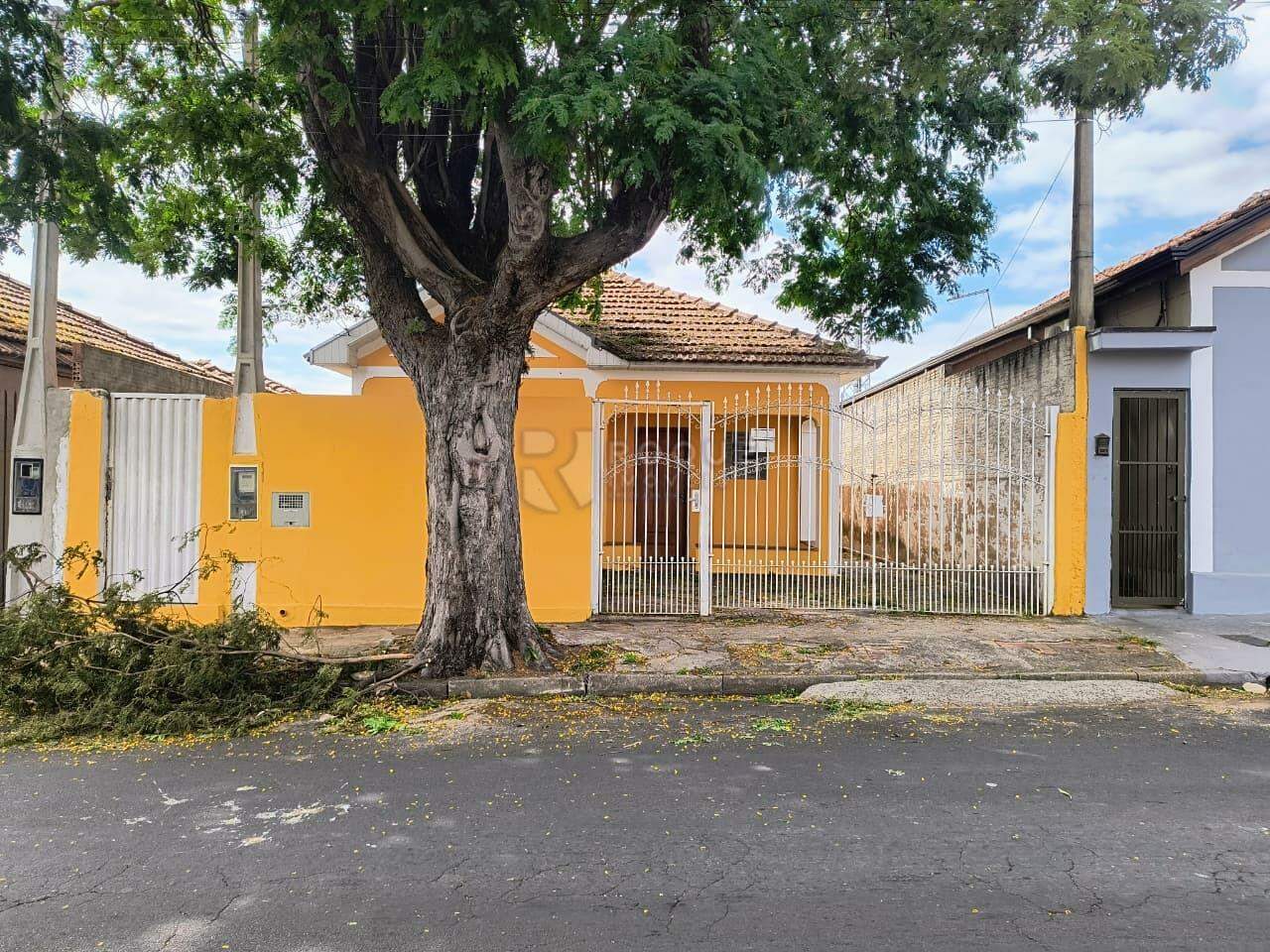Casa Residencial para aluguel no bairro Vila Cristovam: Fachada