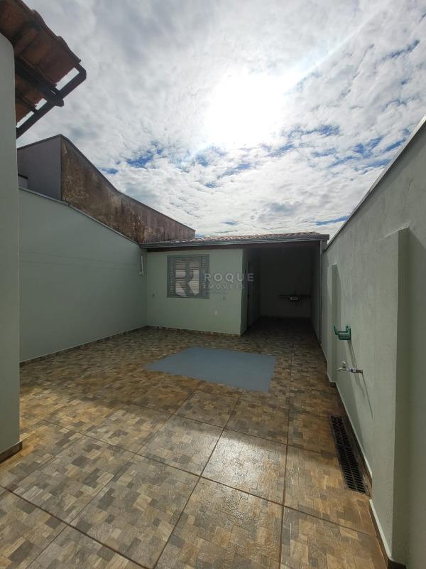 Casa Residencial para aluguel no bairro Vila Fascina: Fundos